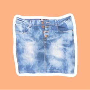Women’s denim mini skirt